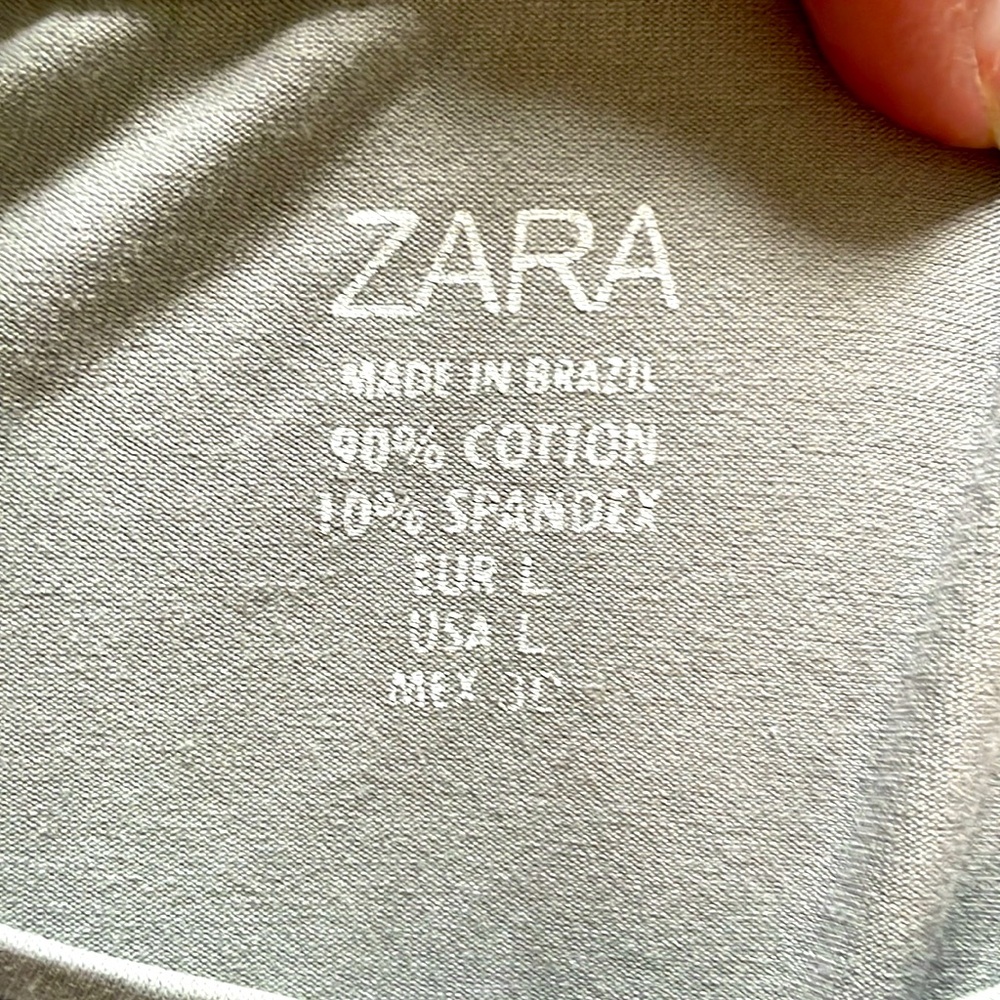 Zara basic t-shirt - Picture 3 of 3